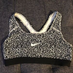 Nike Pro Sports Bra